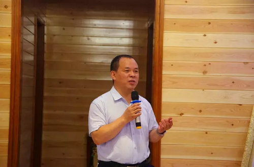 在中原极顶人间仙境 长白山与白云山的对话