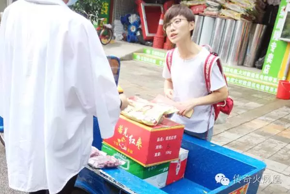 背包走出阳光路，爱心孵化火凤凰！