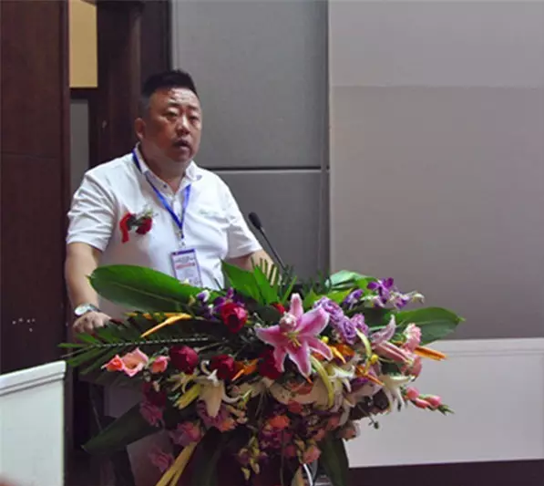 2016中国（鄢陵）生态旅游资源与木屋木结构房车露营产业对接洽谈会顺利召开