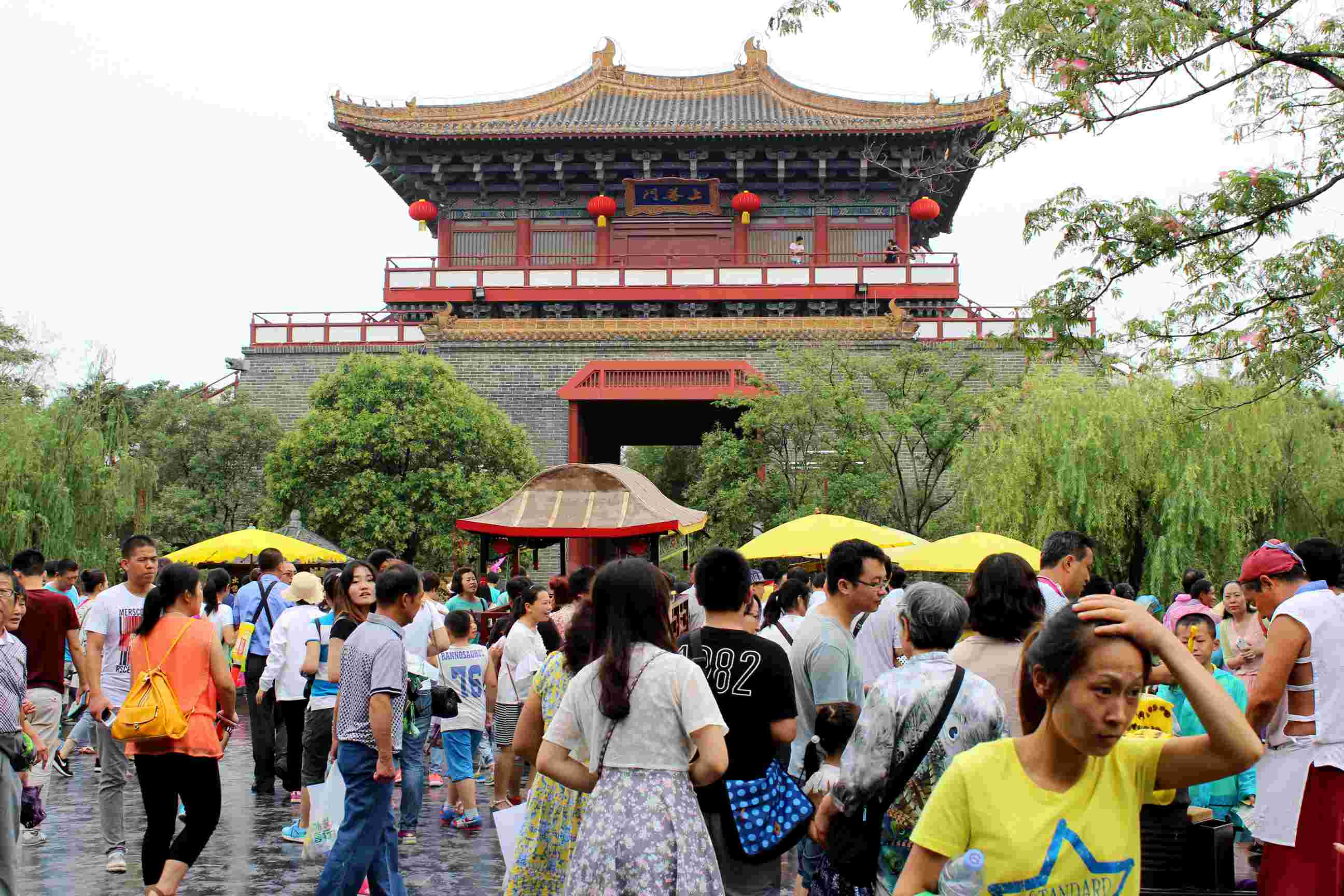 乘高铁，来开封清明上河园，你需要多长时间？
