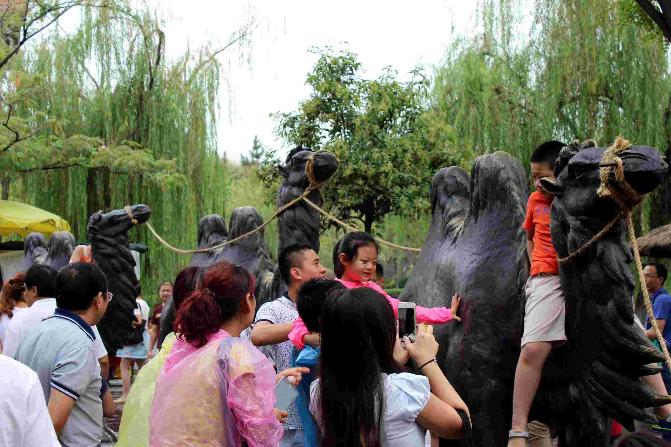 乘高铁，来开封清明上河园，你需要多长时间？
