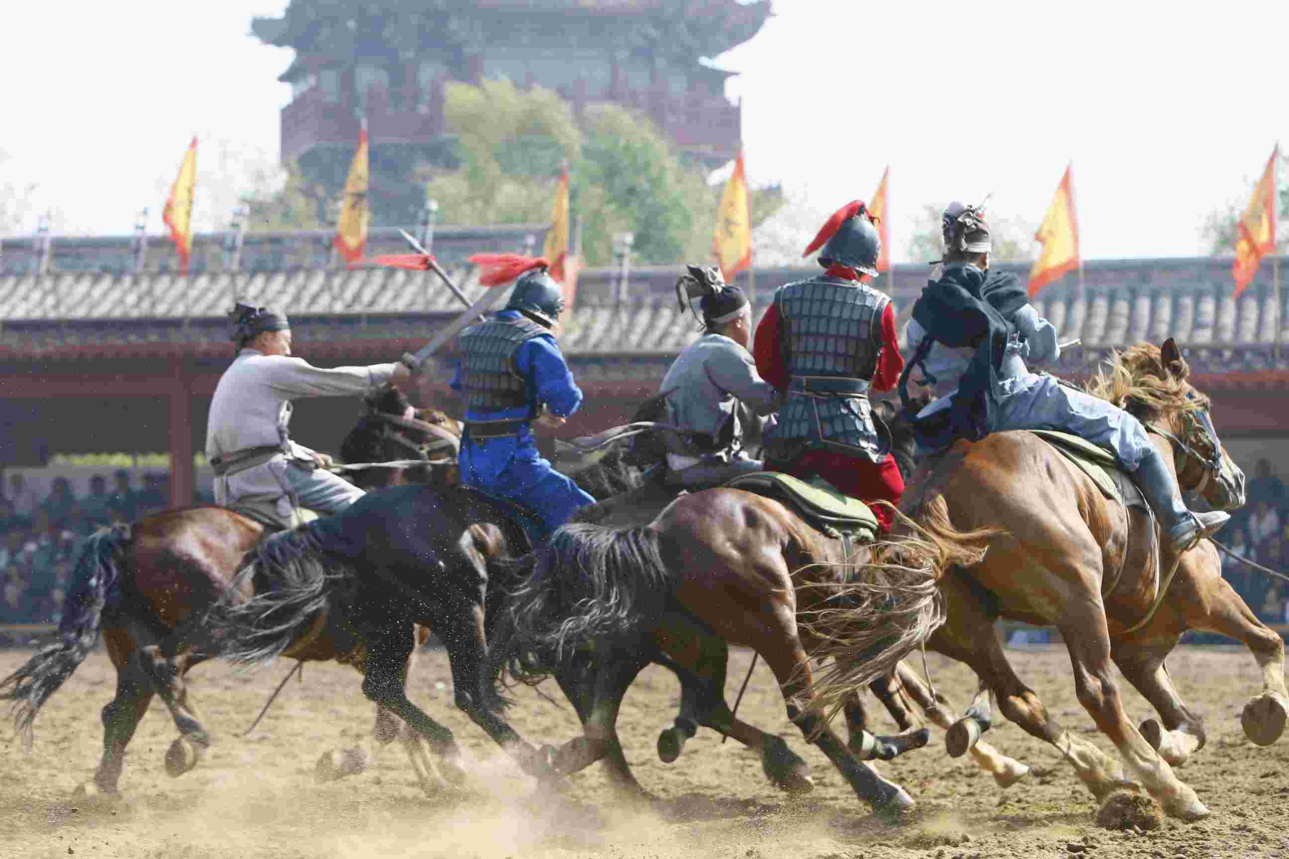 乘高铁，来开封清明上河园，你需要多长时间？