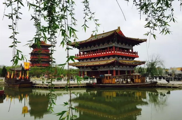 清明上河园 如何面对迪士尼的到来