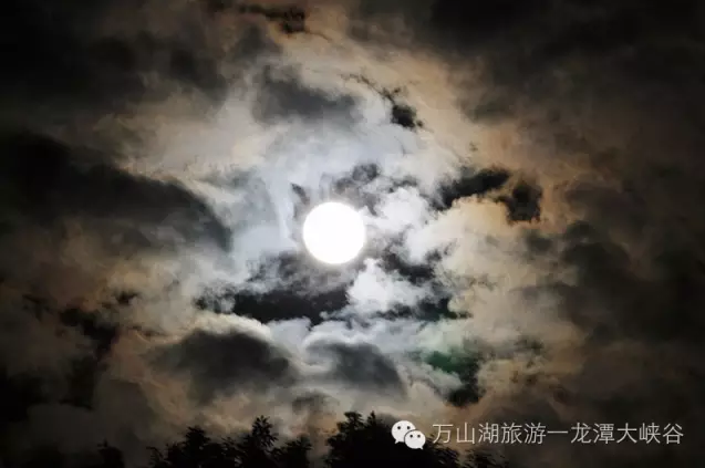 中秋节送优惠，免费游龙潭峡啦~