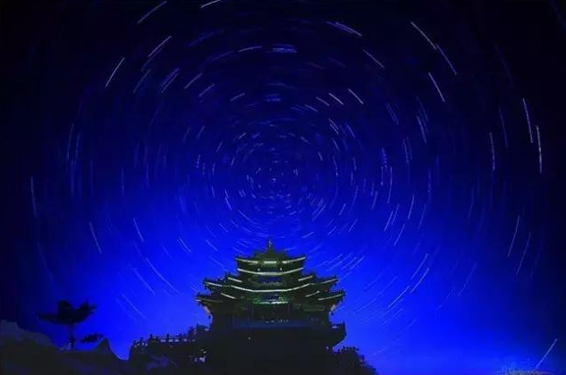 秋风送爽，秋色迷人 , 和老君山来一次邂逅吧！