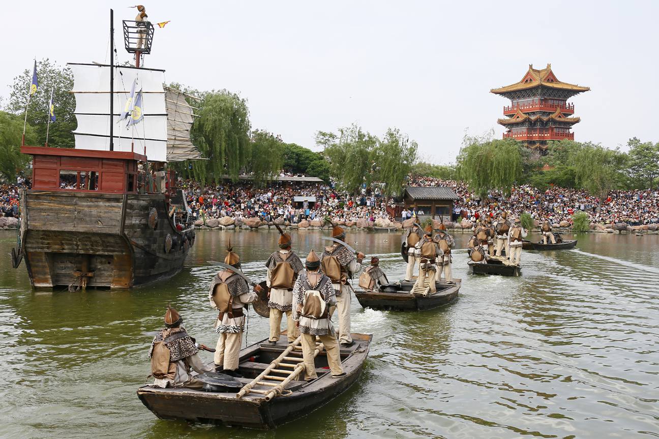 “快”来开封，“慢”游清明上河园