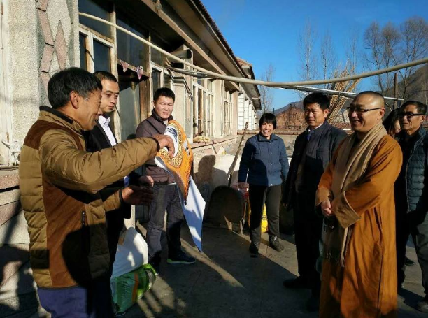 中原名片爱心慈善公益活动河北承德站——【亲缘圣寺】孝行天下