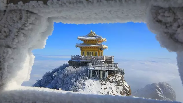 皮皮虾我们走 老君山的雪景美极了