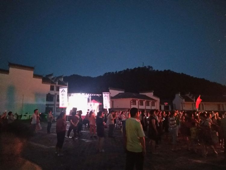 唱响正气歌·传播正能量,淮源景区聚办篝火晚会为党献礼!