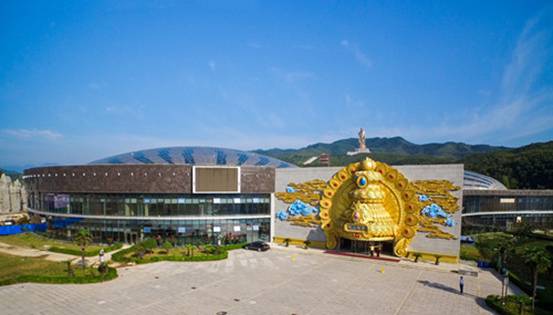 出大事啦!出大事啦!!亚洲最大室内温泉乐园尧山福泉引爆全省