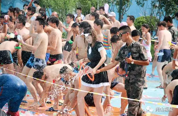 尧山福泉水上乐园暑期第二季—水球大战