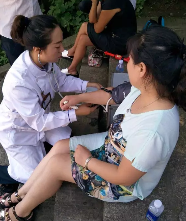好人好事层出不穷，用实际行动成就游客完美旅程