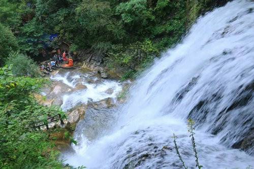 重渡沟风景区“十一”黄金周游客接待圆满落幕