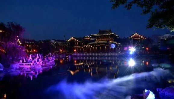 震撼，百米火龙+巨型摇钱树亮相鄢陵花博园！