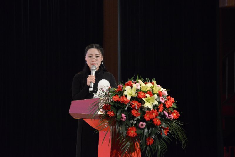 “同心同行 共创辉煌”郑州市女企业家协会2017工作总结会暨表彰大会隆重召开