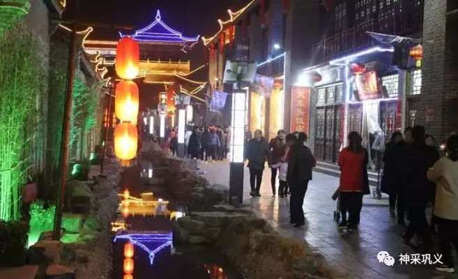 今年春节 巩义偃月古城火爆河南