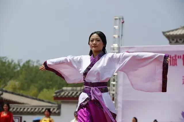 相约女神节 踏青芒砀山
