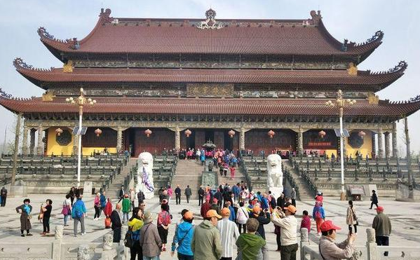 哈尔滨夕阳红旅游专列抵达驻马店 吹响驻马店春季旅游市场的号角