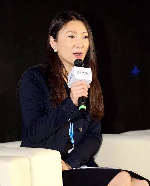 清明上河园荣获2018中国“互联网+”数字经济峰会优质旅游服务奖