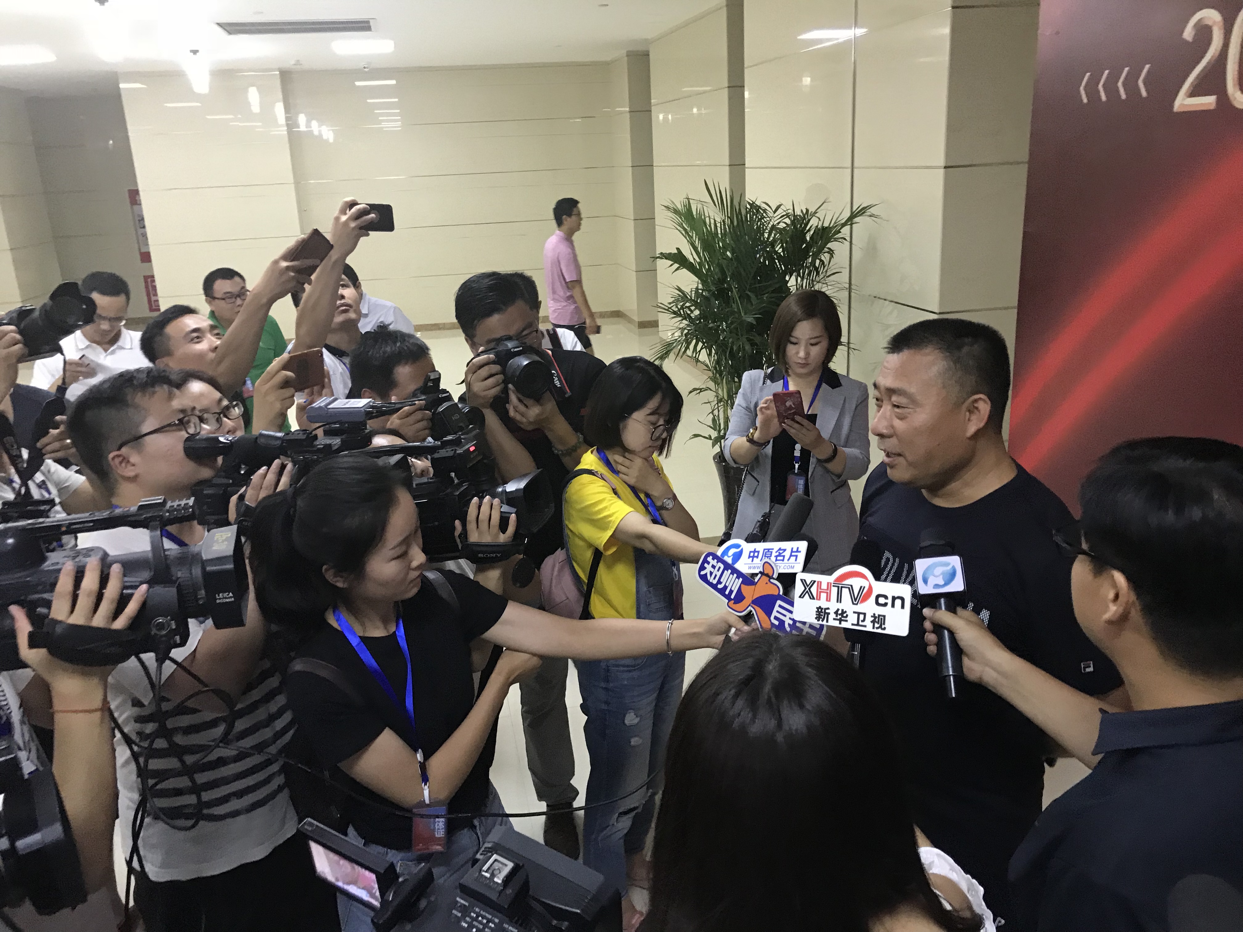 河南文化大厦小皇后大剧院开业 “中原秀”首演精彩绝伦
