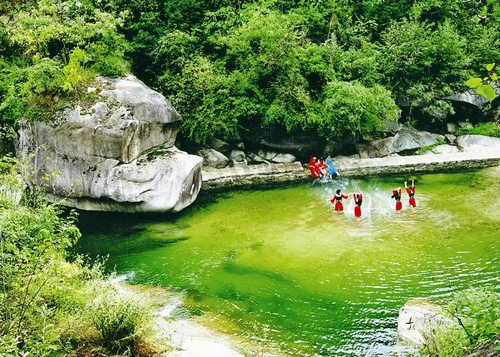 清凉伏牛山、高速我买单 西峡邀你畅玩20℃的夏天