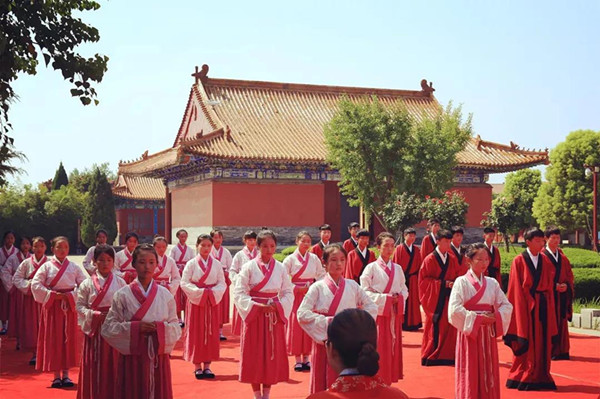 十一假期去哪儿玩？芒砀山旅游区嗨翻天！