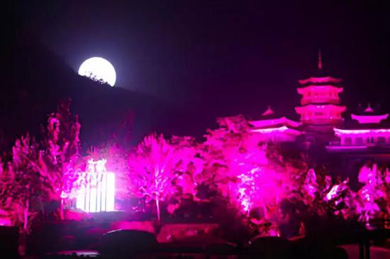 逢十月金秋，赏嵩山红叶，观音乐大典
