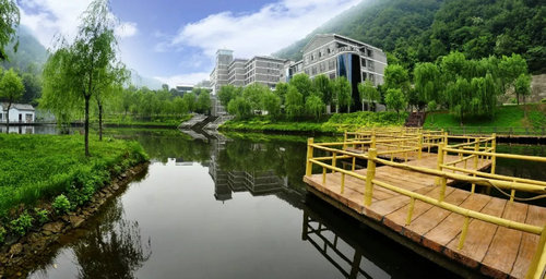 约惠金秋 住重渡沟免门票