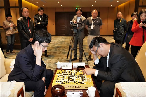  巅峰对决棋圣战 中原逐鹿白云山——第三届洛阳白云山杯中国围棋棋圣战圆满收盘