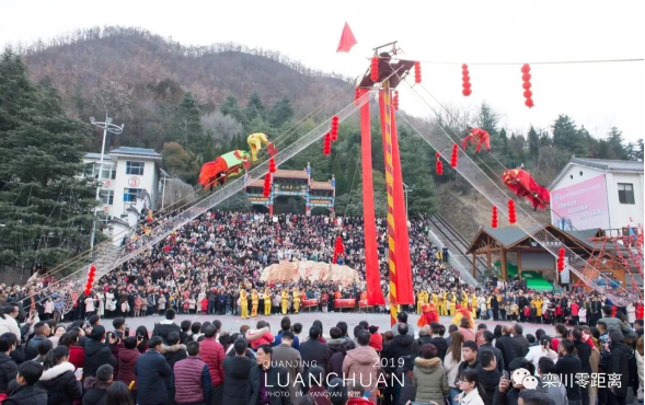 7天涌进20多万人！这个春节，栾川又火了一把...