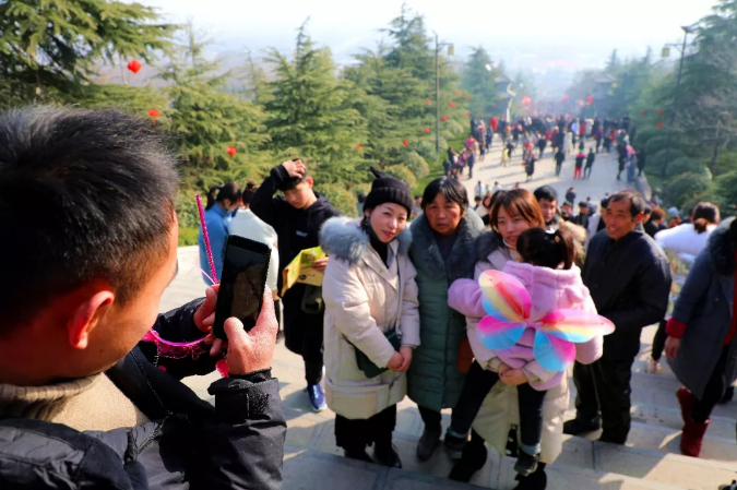 【春满中原·老家河南】芒砀山新春迎来开门红  芒砀山旅游  昨天