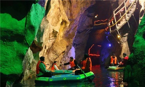 精彩还在继续 西峡逛民俗文化艺术节、观自然奇观