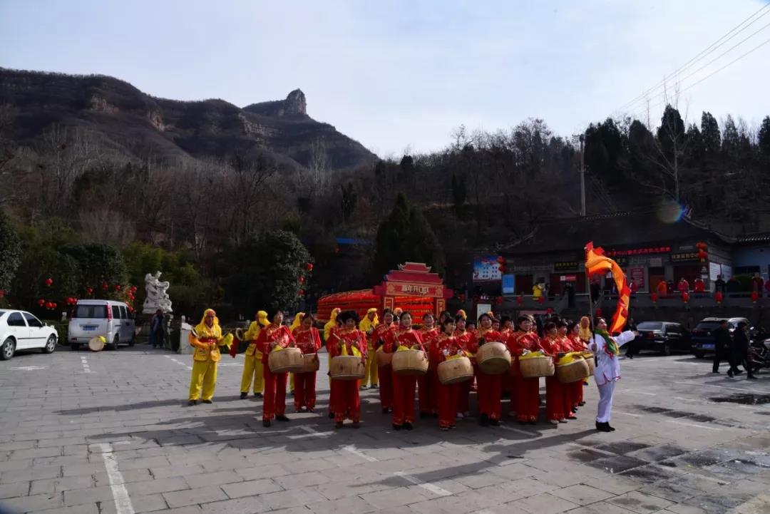 元宵节  浮戏山雪花洞祝您节日快乐！