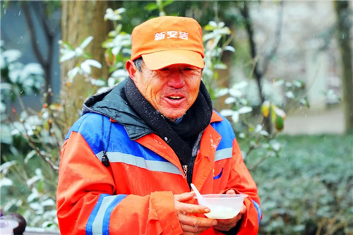 瑞雪降祥瑞 芒砀山上情更浓