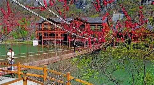 三月踏青季，青天河邀您乘船、爬山、赏花、徒步...