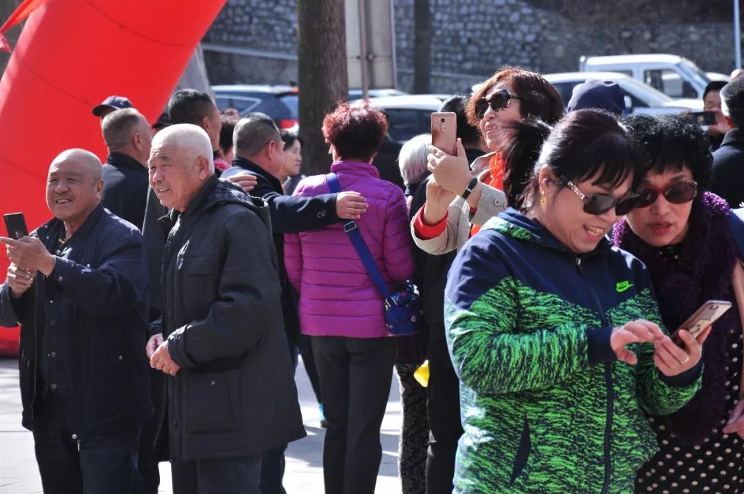 最近，河南这个5A景区被东北人挤爆了！