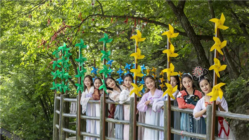 “仙境花海 逐梦圣山”老君山仙山花海节明日启幕! “仙境花海 逐梦圣山”老君山仙山花海节明日启幕!