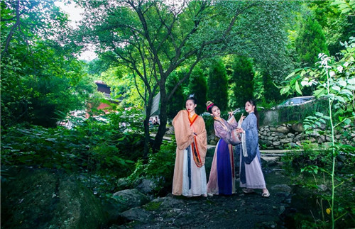 老君山汉服嘉年华 带你邂逅汉服之美