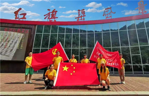 火红七月忆初心 红旗渠畔传承红色精神
