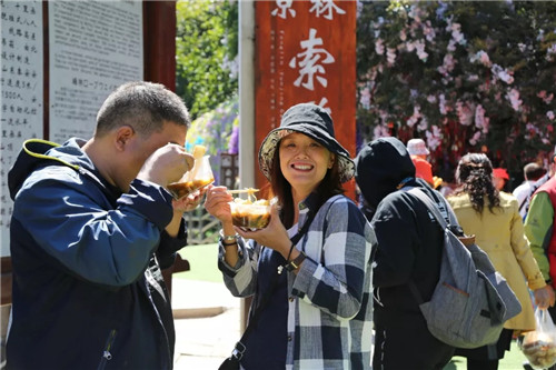 “硕果”累累的丰收节 老君山以这样的方式来庆祝