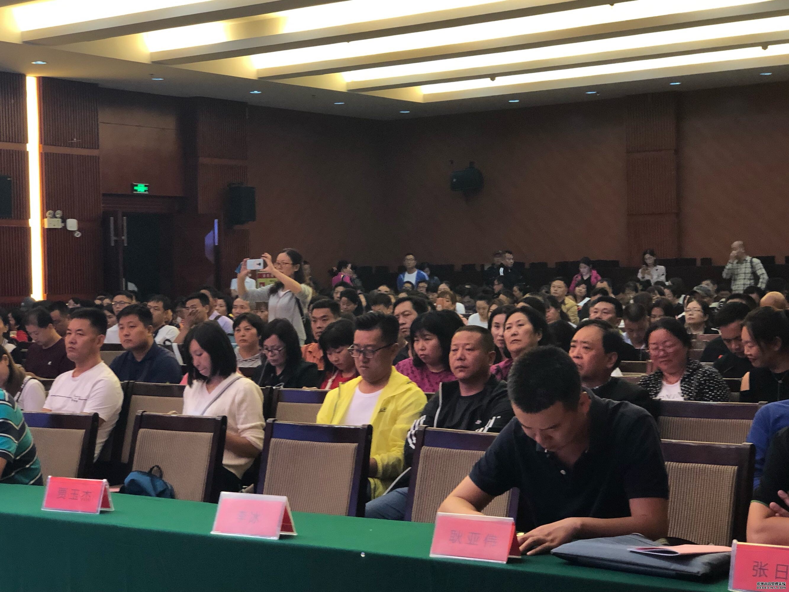 河南省千家旅行商与相关媒体赴商城开展考察踩线活动