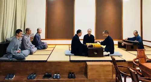 中国佛教最大围棋器具、古籍展在嵩山少林寺举行 中国佛教最大围棋器具、古籍展在嵩山少林寺举行