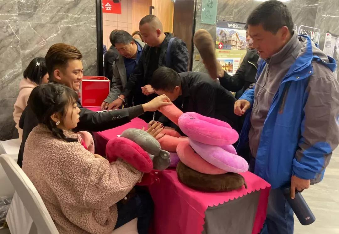 众信旅游品牌说明会暨众信旅游TOP级·高端产品发布会在濮阳盛大举行 众信旅游品牌说明会暨众信旅游TOP级·高端产品发布会在濮阳盛大举行
