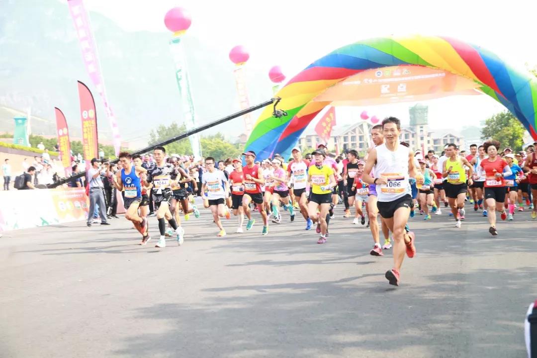 云台山凭实力靠颜值，连获两项大奖！