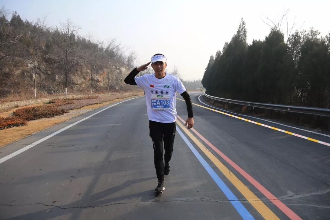 【沸腾瞬间 直击现场】华润怡宝·2019云台山国际半程马拉松赛开跑！