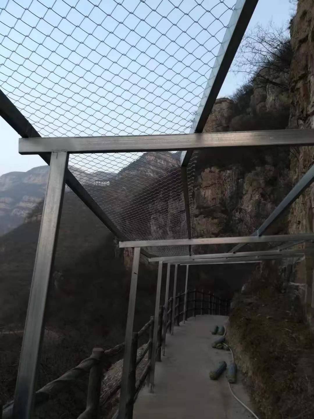 贺！黄河三峡玻璃吊桥东栈道护网工程接近尾声！！