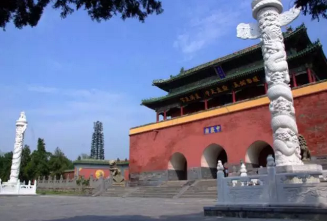 春光明媚大嵩山，带你线上云游！