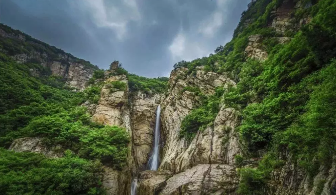 春光明媚大嵩山，带你线上云游！
