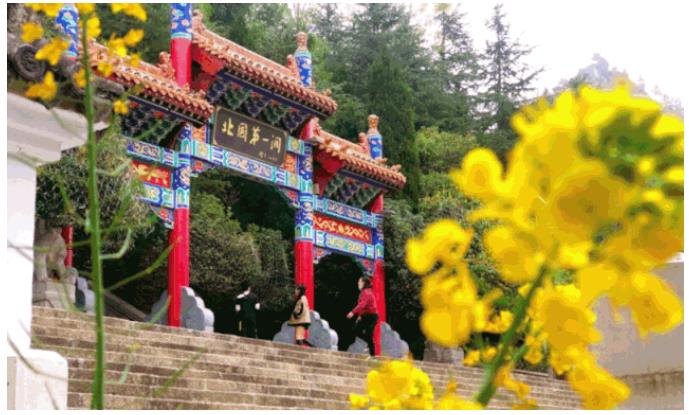 清明假期那里去？鸡冠洞高空玻璃漂流邀您免费来嗨！
