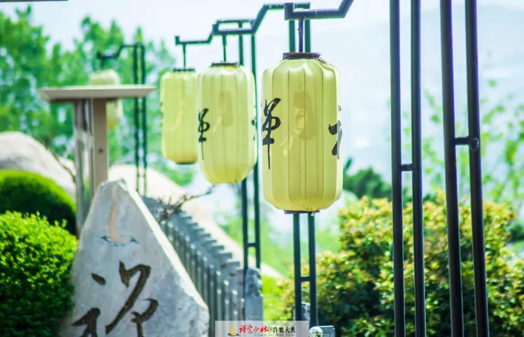 人间最美四月天，不负春光好待仙！